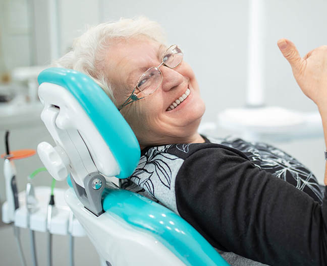Dentures & Partials in Los Angeles