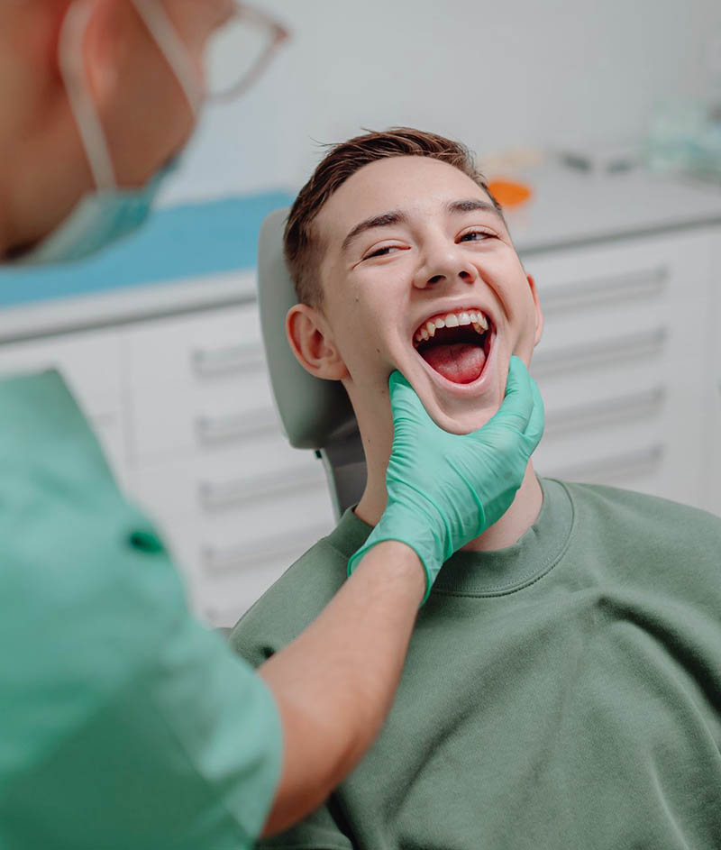 Wisdom Teeth Removal in Los Angeles
